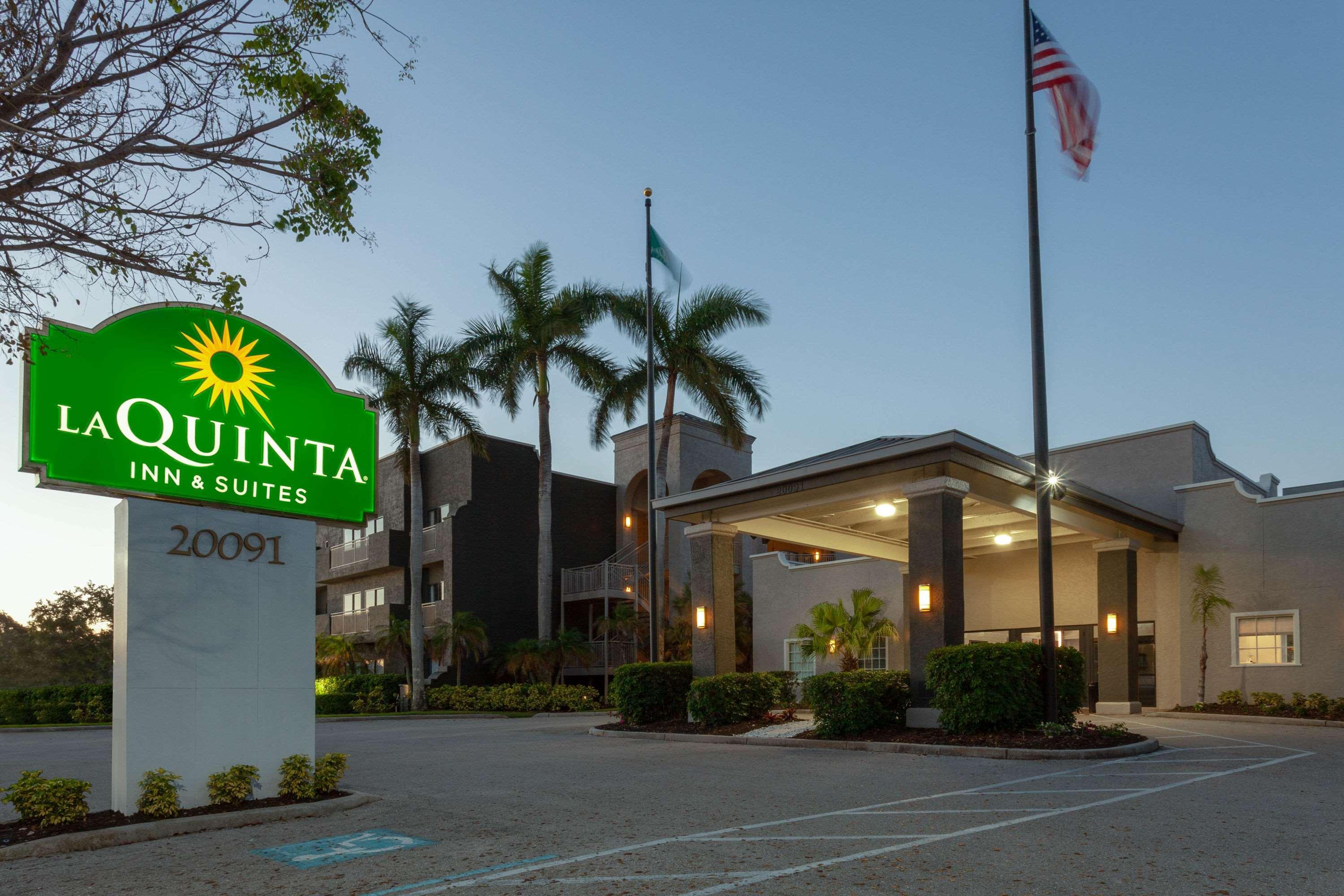 La Quinta By Wyndham Ft. Myers - Sanibel Gateway Hotel Fort Myers Eksteriør billede