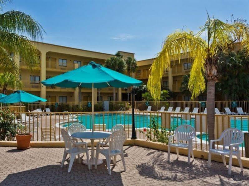 La Quinta By Wyndham Ft. Myers - Sanibel Gateway Hotel Fort Myers Eksteriør billede